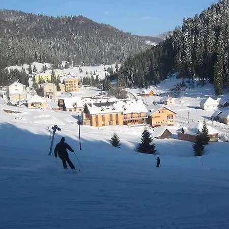 - Slovensky Raj Apartment *